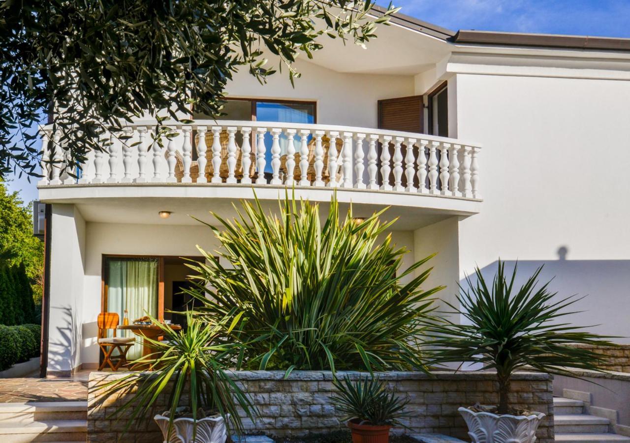 Apartments Villa Rosi Umag Exterior foto