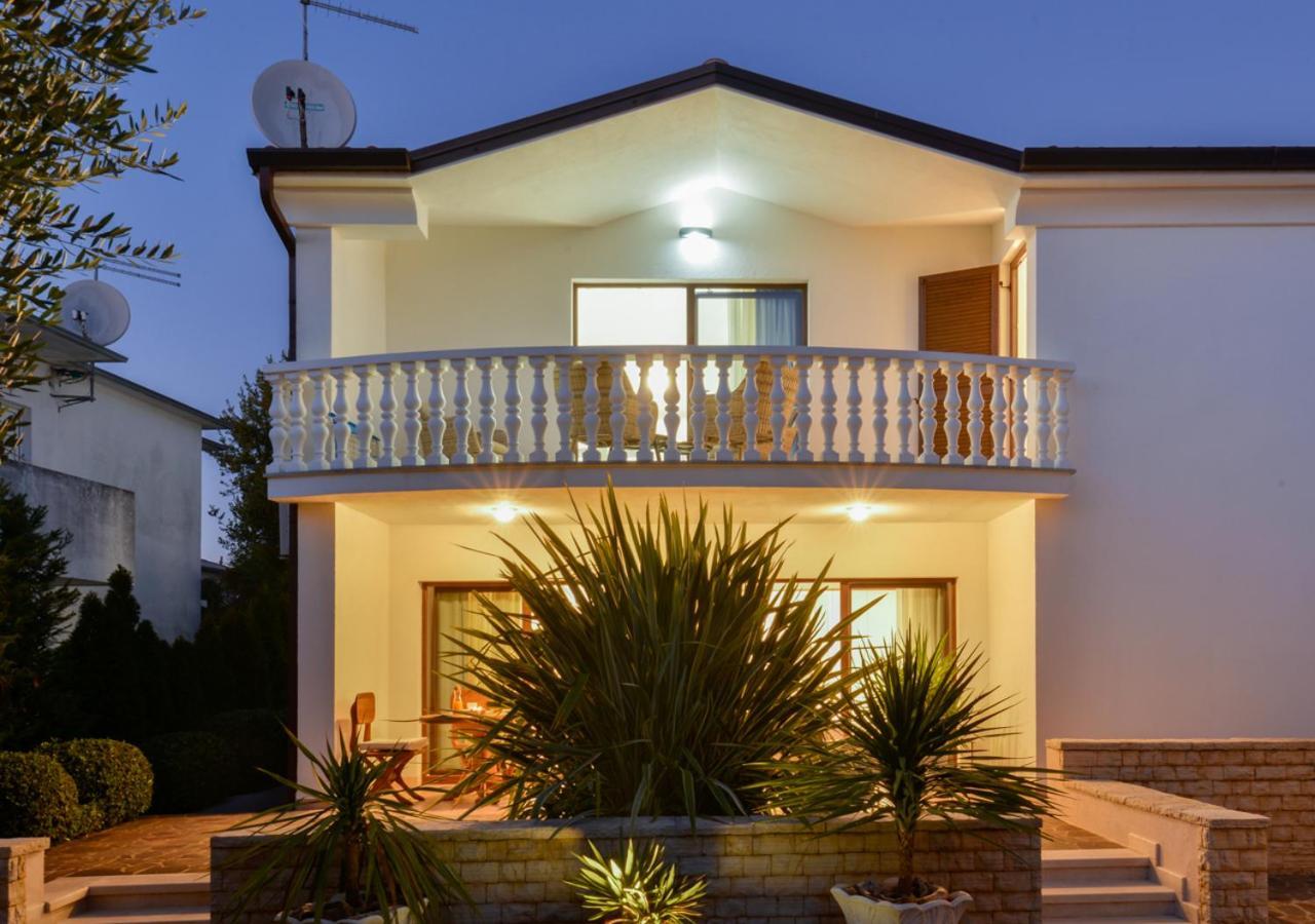 Apartments Villa Rosi Umag Exterior foto